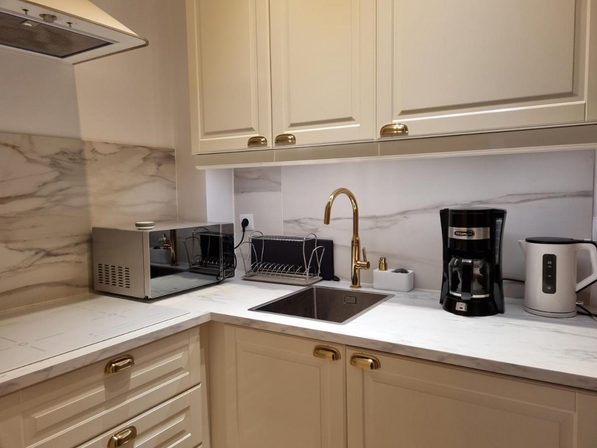 Apartament W Kamienicy Apartment พอซนาน ภายนอก รูปภาพ