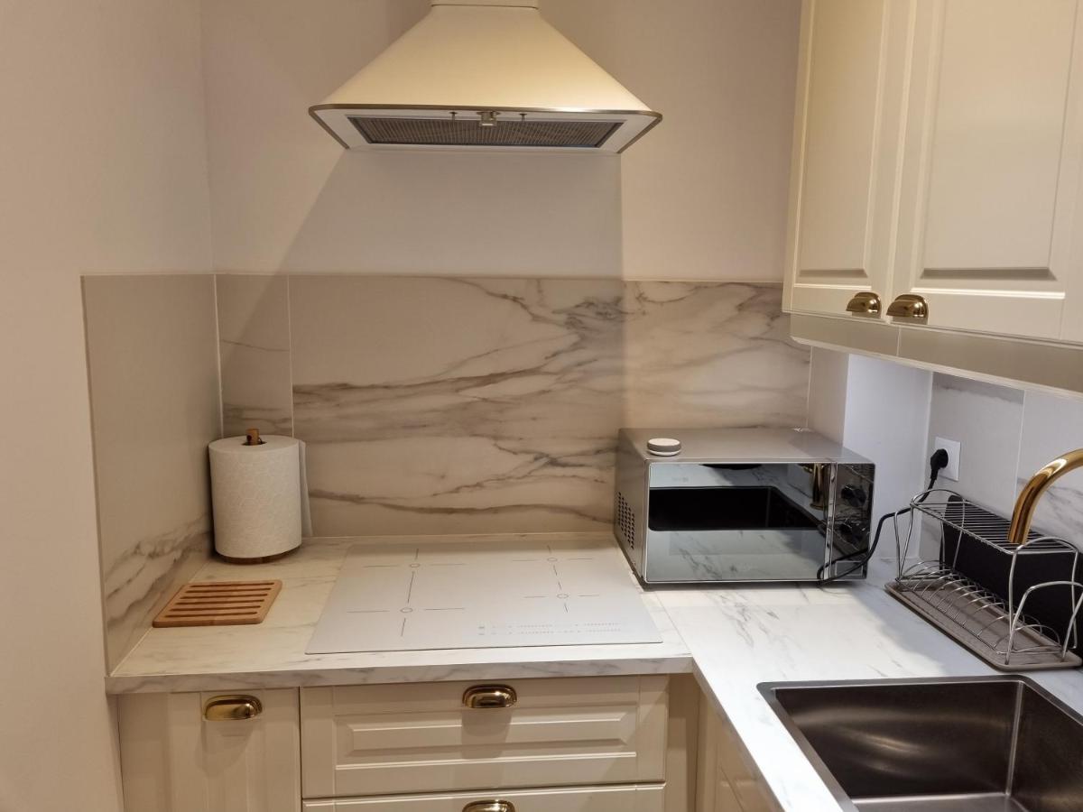 Apartament W Kamienicy Apartment พอซนาน ภายนอก รูปภาพ